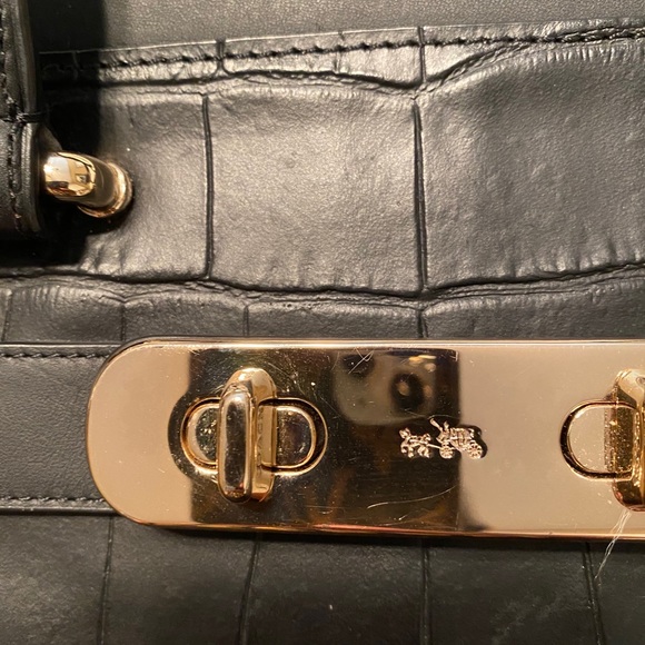 Coach Croc Embossed Leather Swagger Carryall - Picture 6 of 9